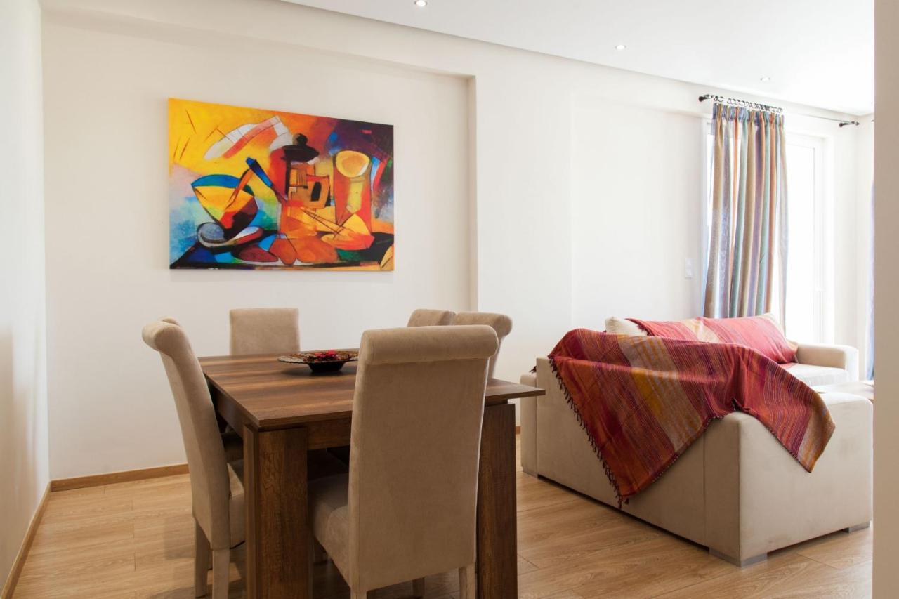 Modern Apt In Glyfada A Breath Away From The Sea - The View 아테네 외부 사진