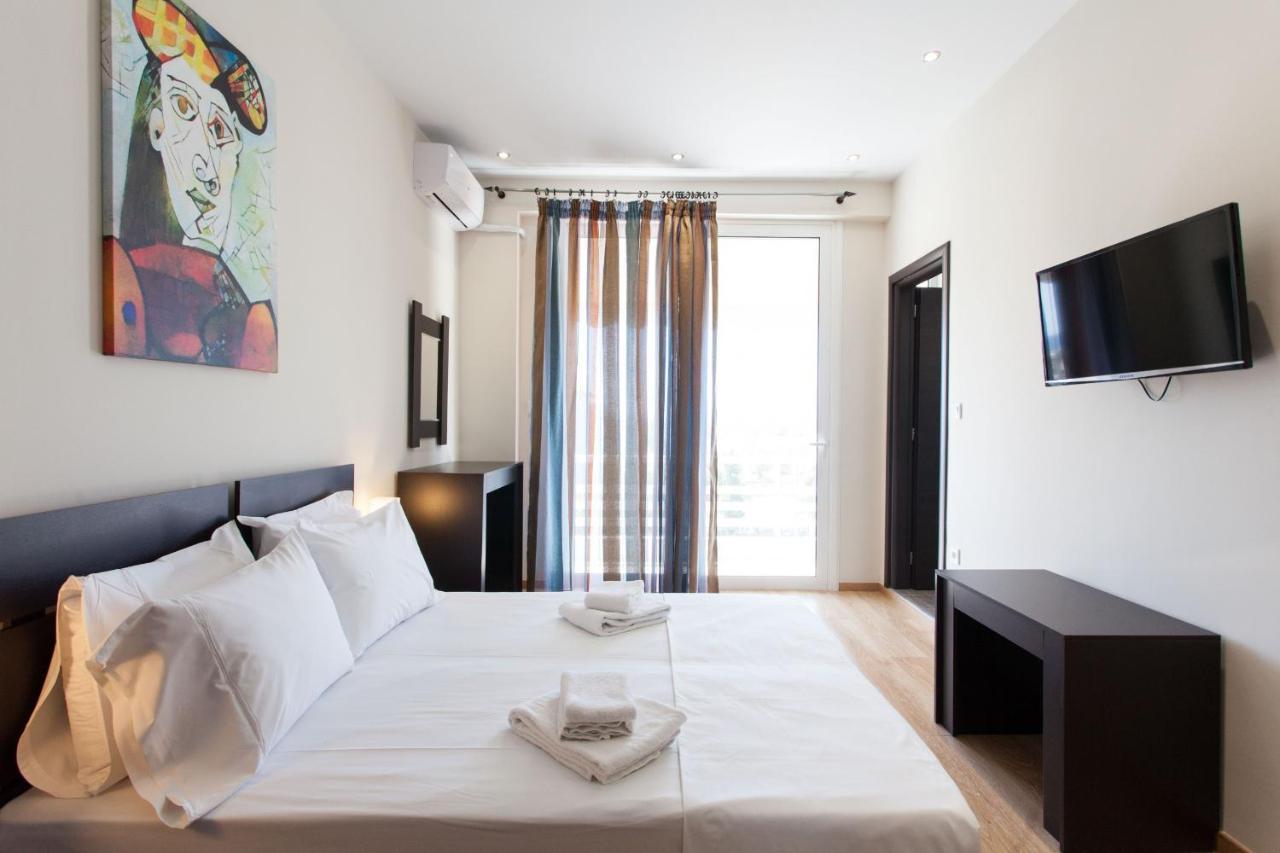 Modern Apt In Glyfada A Breath Away From The Sea - The View 아테네 외부 사진