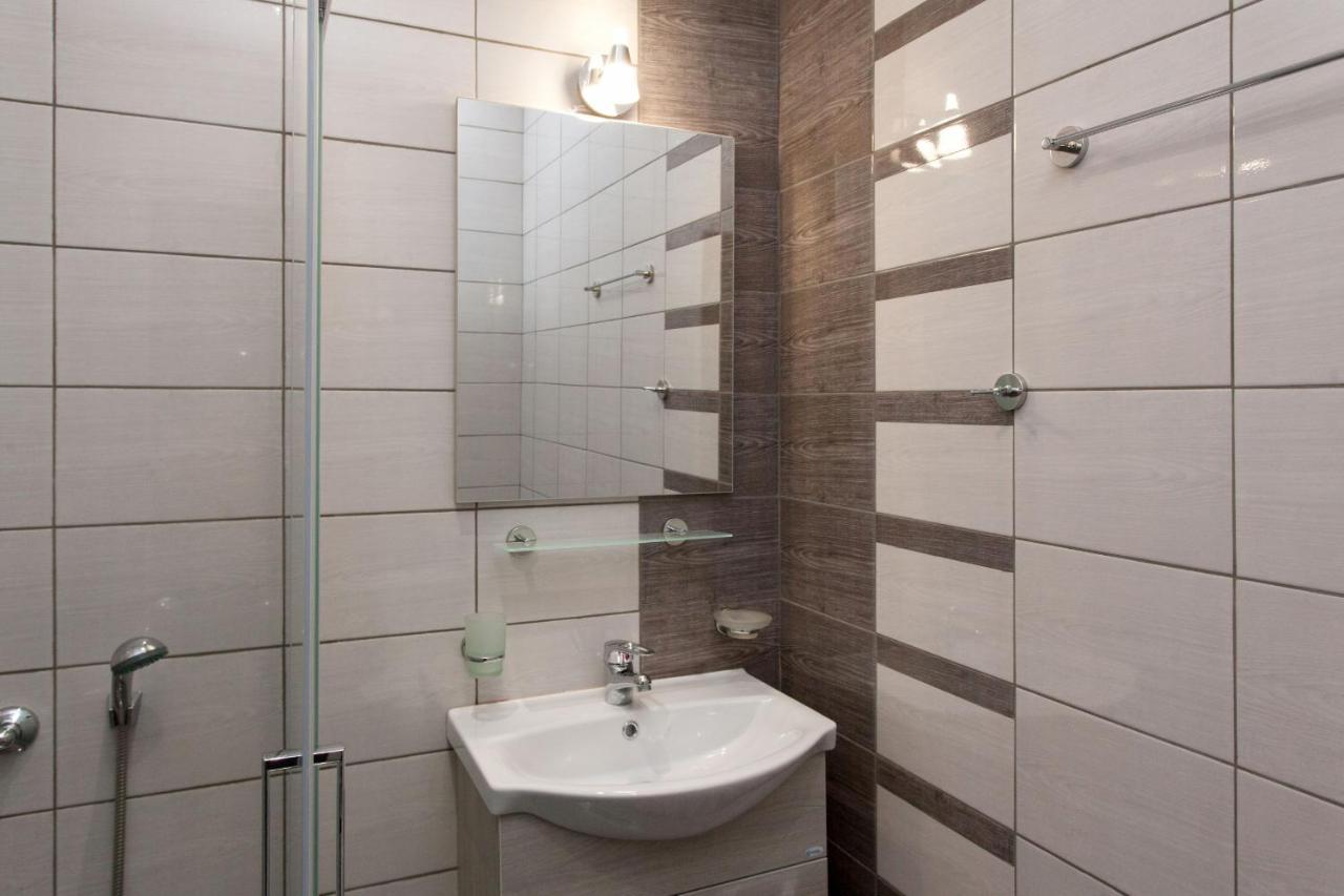 Modern Apt In Glyfada A Breath Away From The Sea - The View 아테네 외부 사진