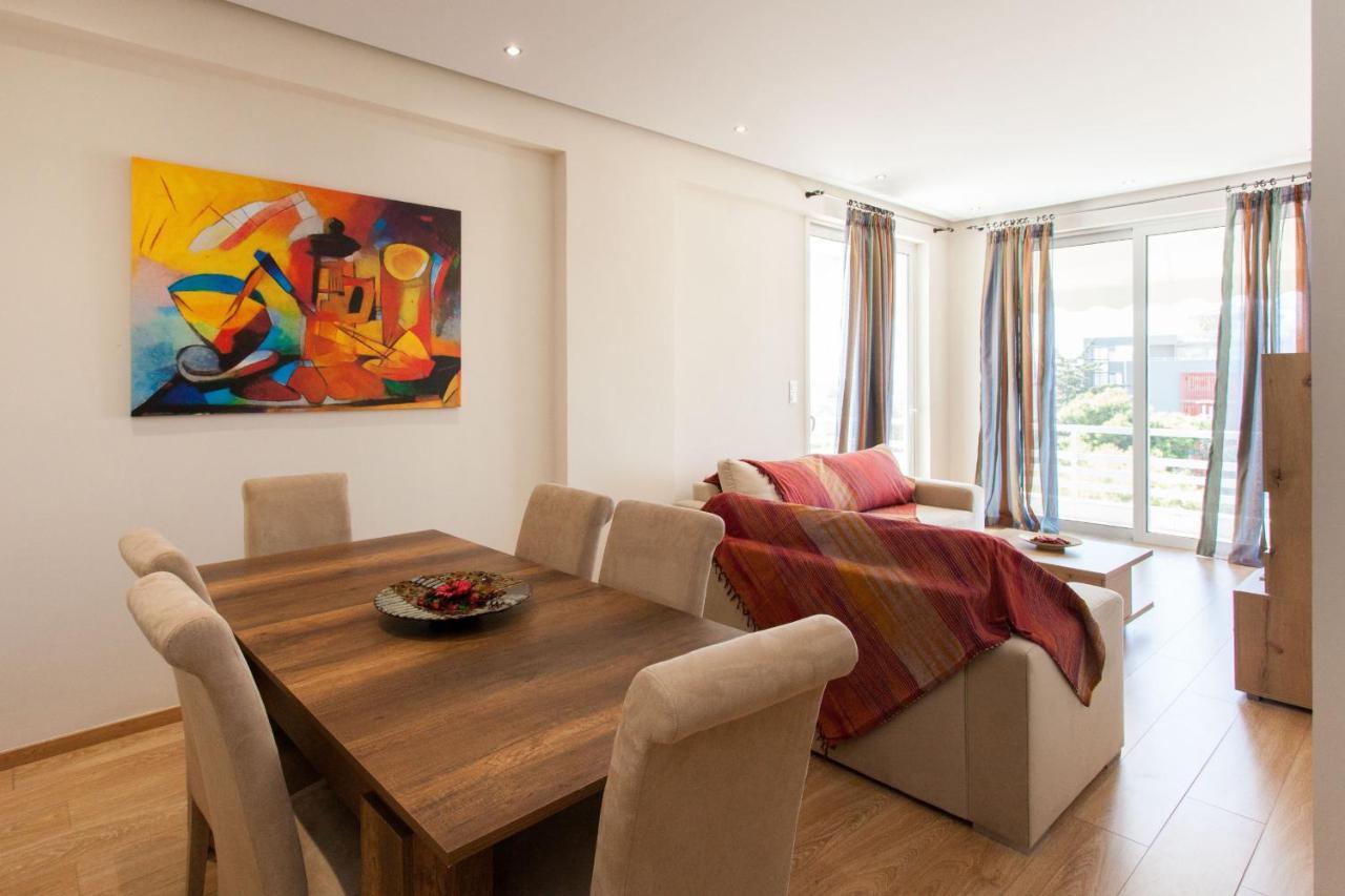 Modern Apt In Glyfada A Breath Away From The Sea - The View 아테네 외부 사진
