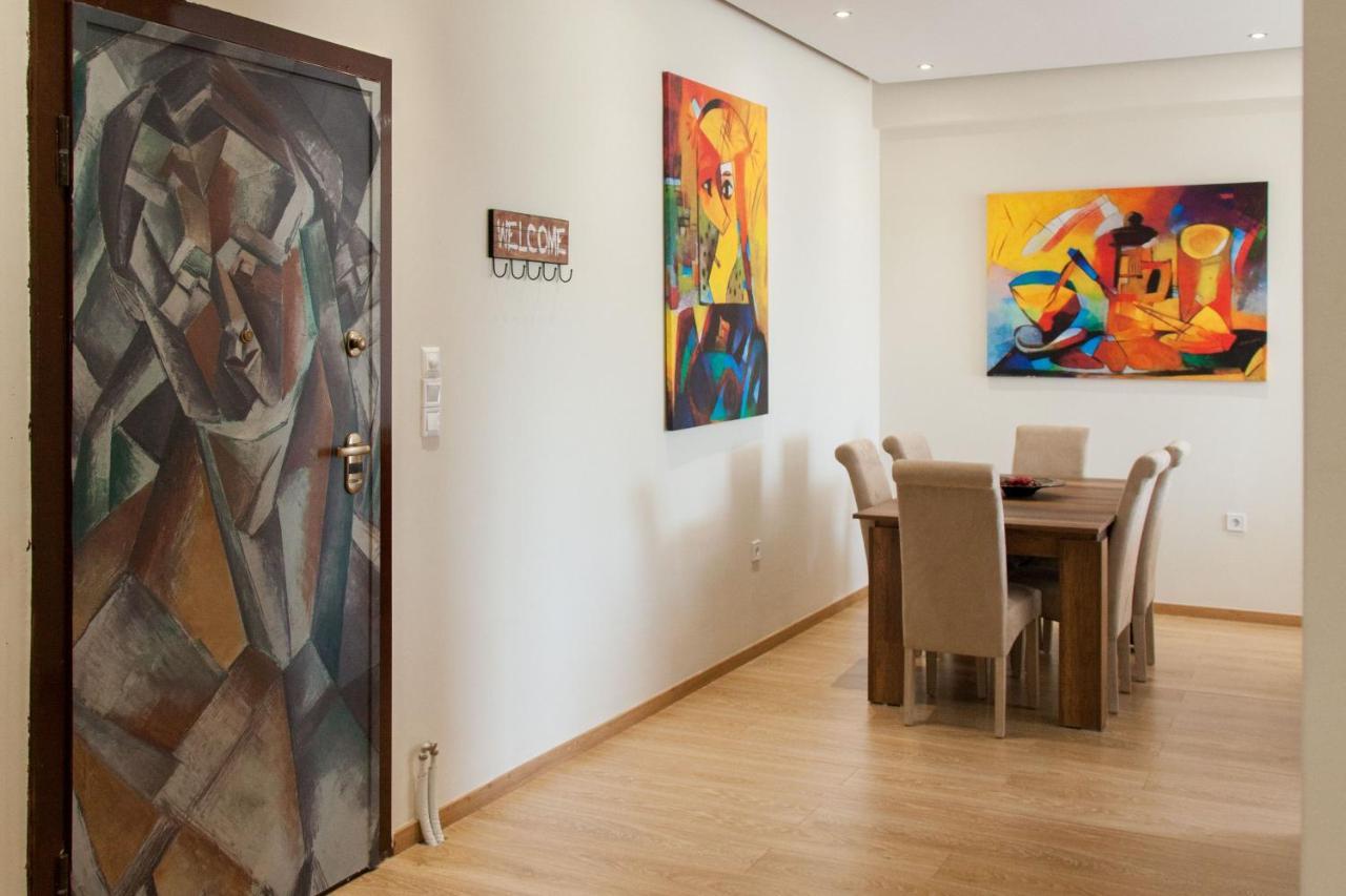 Modern Apt In Glyfada A Breath Away From The Sea - The View 아테네 외부 사진