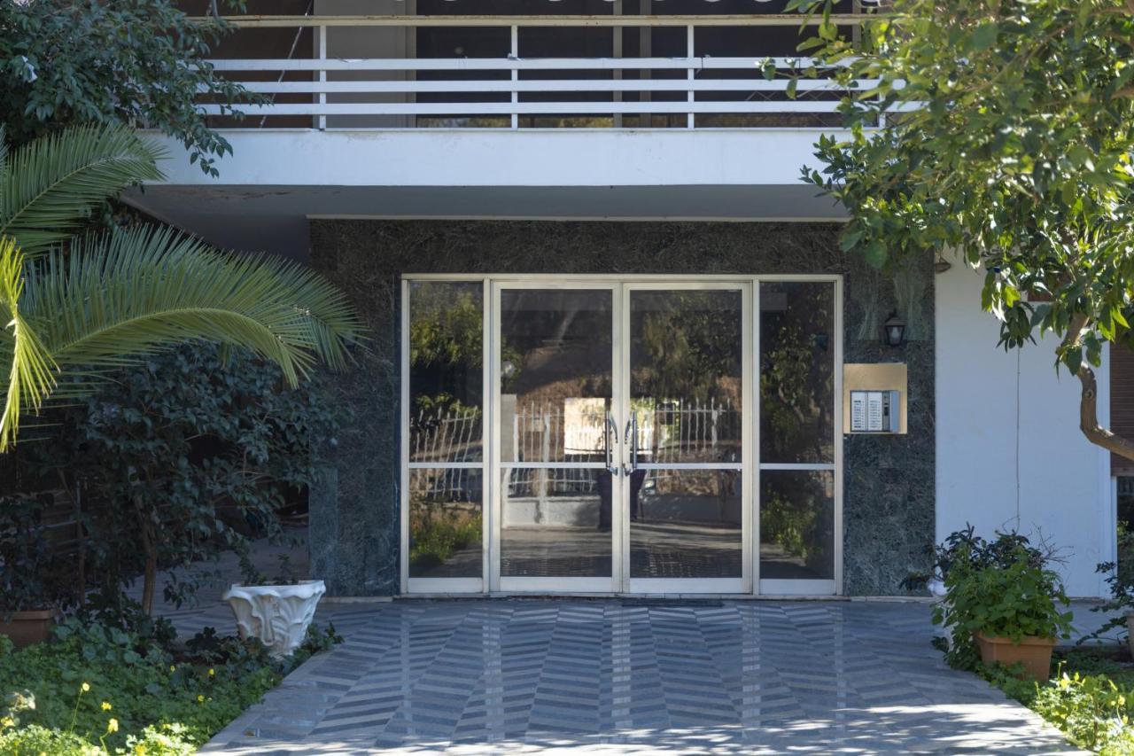 Modern Apt In Glyfada A Breath Away From The Sea - The View 아테네 외부 사진