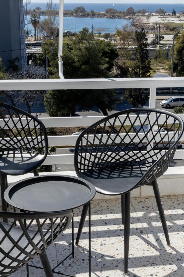 Modern Apt In Glyfada A Breath Away From The Sea - The View 아테네 외부 사진